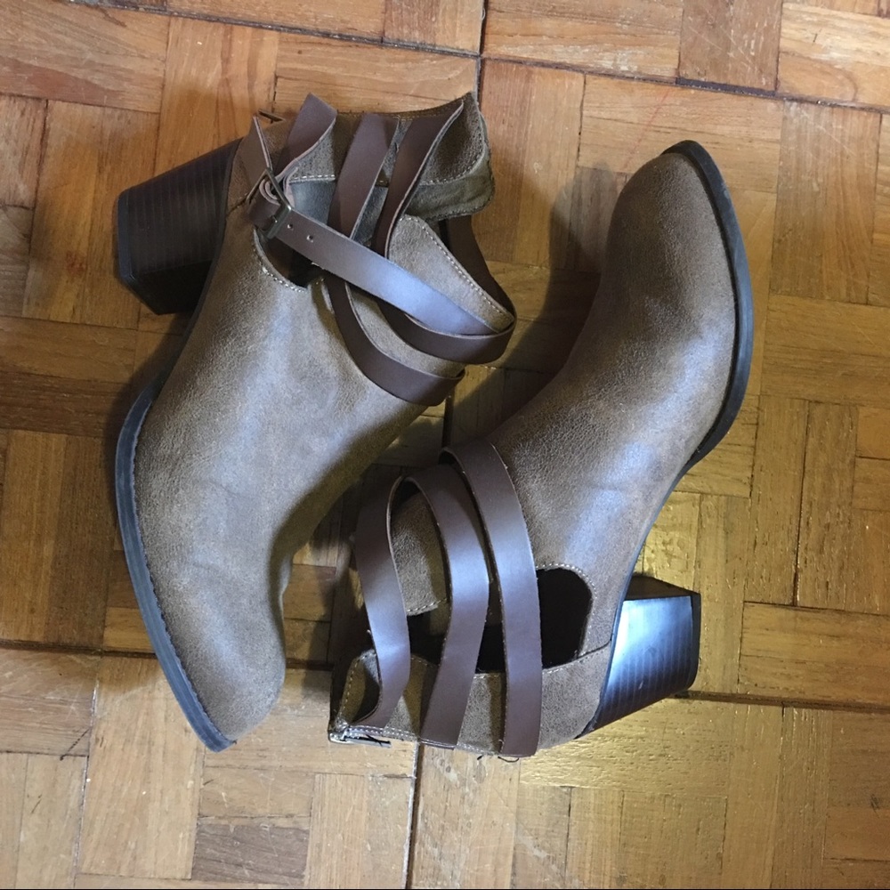 Dolce Vita Vegan Suede Ankle Booties